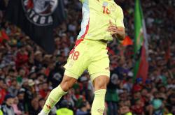 关于葡萄牙队赢得大比分胜利，夺得头名的信息