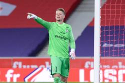 包含里尔客场逆转蒙彼利埃，豪取三分的词条