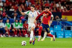 意大利队力克对手，积极备战下一轮