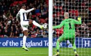 英格兰球员在全球比赛中攀登巅峰
