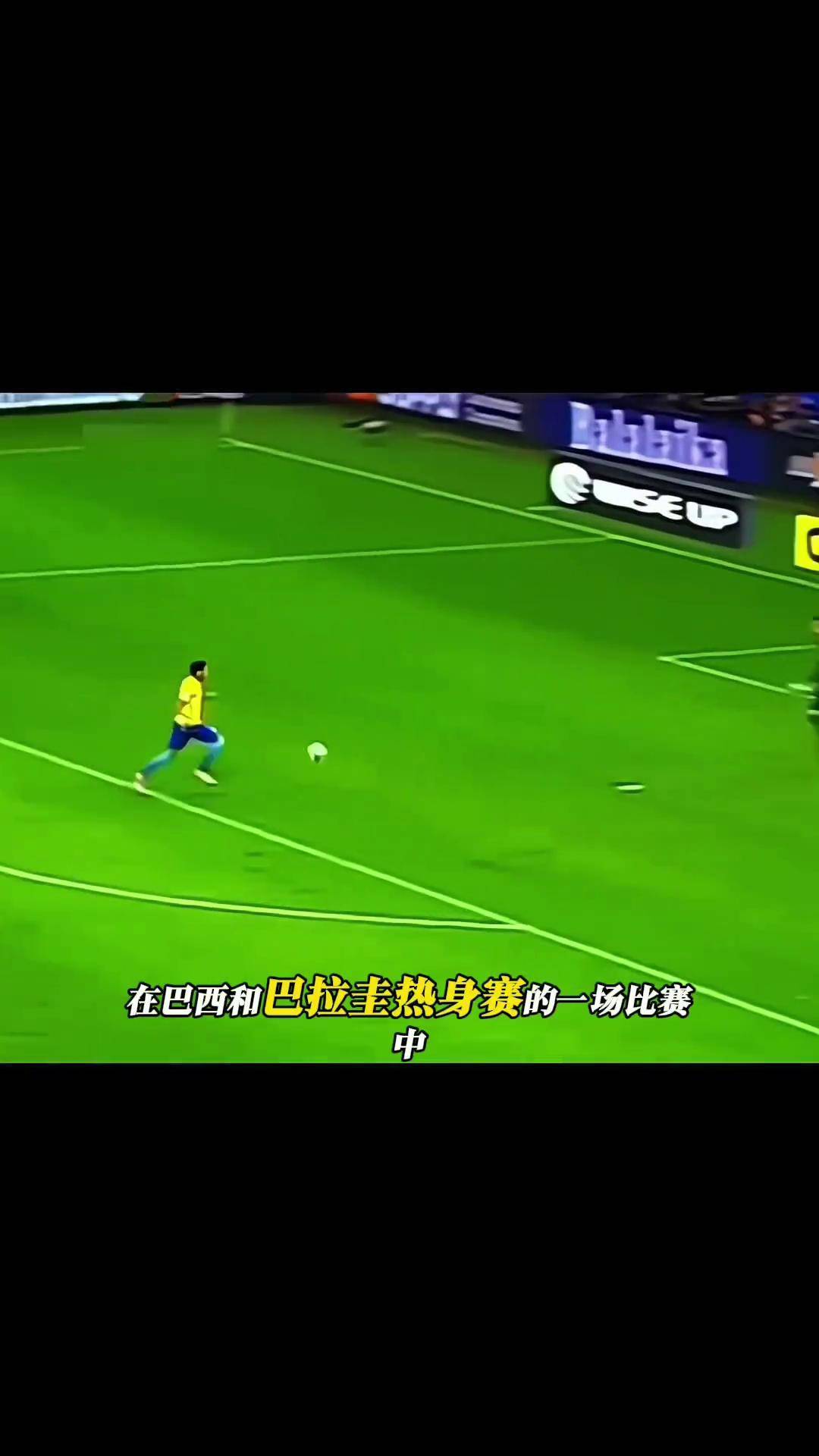 包含一触即发：足球比赛上的惊险场面让人屏息以待的词条