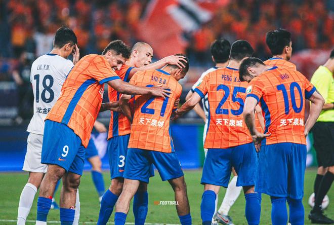 鲁能取得胜利，冲击前四名