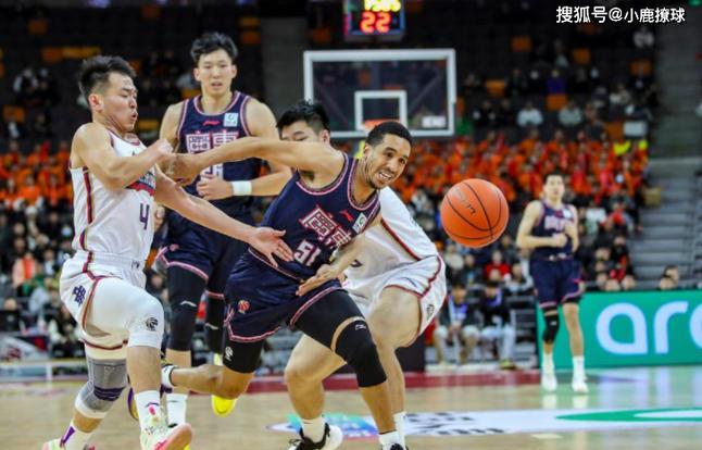 江苏队在激烈比拼中获胜，排名升至第十