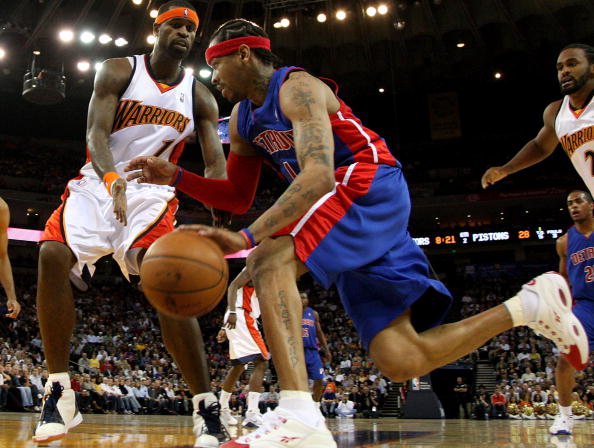 球员在篮球比赛中的突破表现