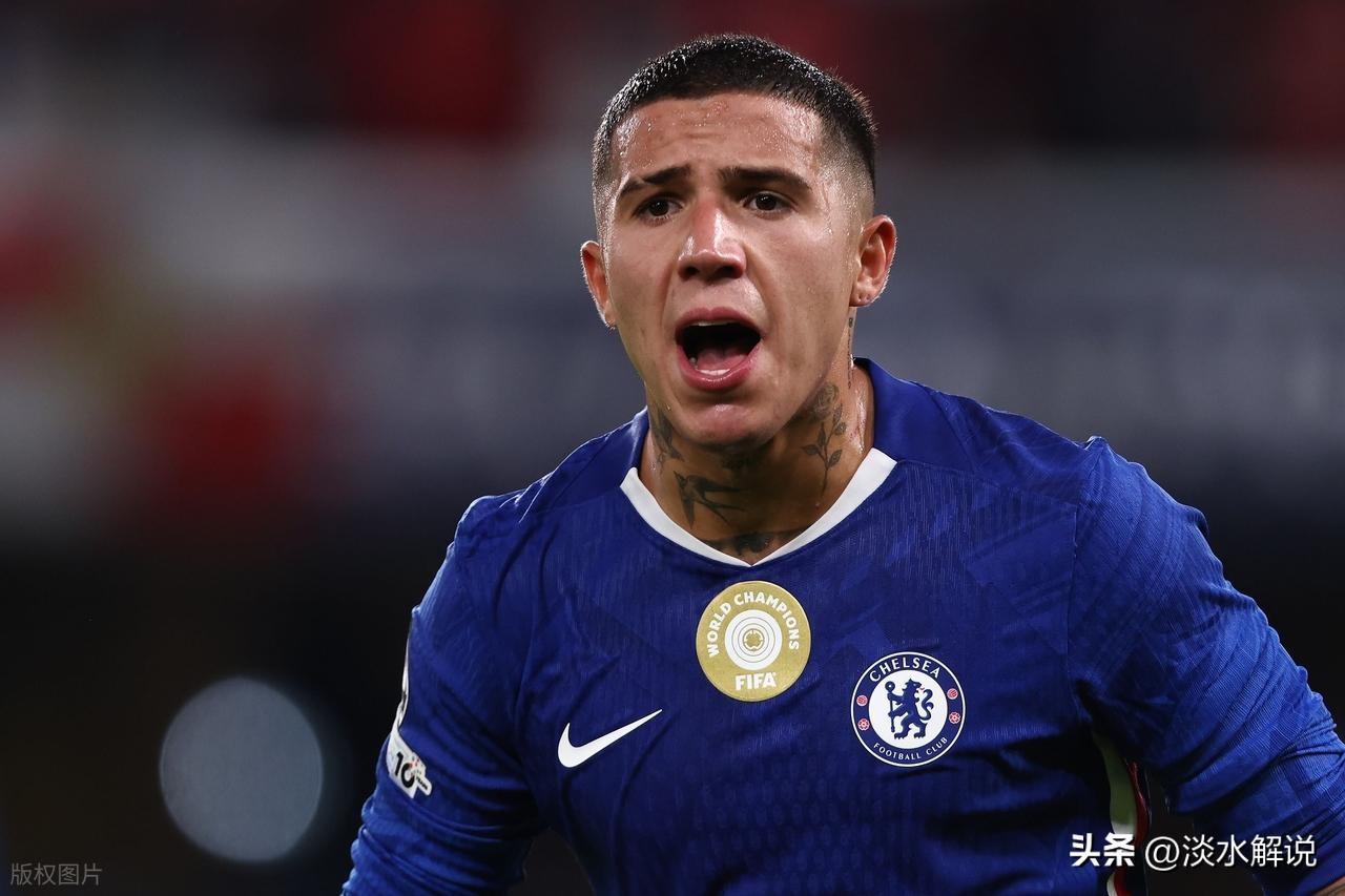 阿贾克斯客场逆袭切尔西，成功晋级联赛八强，前程蒸蒸日上！的简单介绍