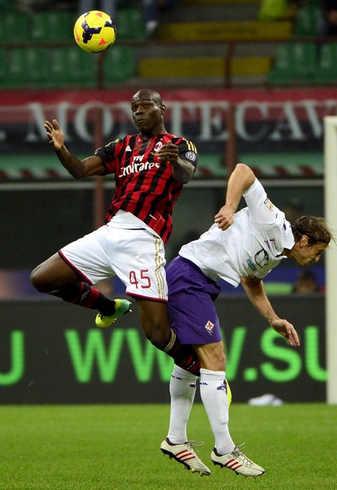 佛罗伦萨客场不敌那不勒斯,遭遇三连败 佛罗伦萨客场不敌那不勒斯,遭遇三连败