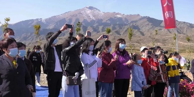 青海队与新疆队的比赛火爆上演 青海队与新疆队的比赛火爆上演